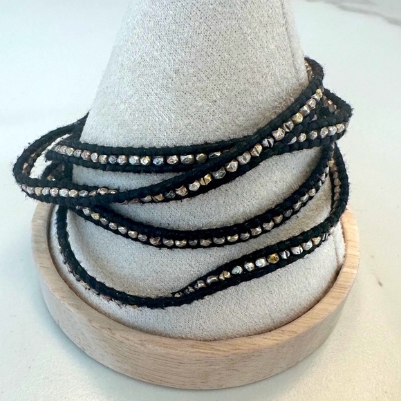 Chan Luu Black Leather Long Wrap Bracelet w/ Antique Silver Oval Button Closure - Picture 5 of 14